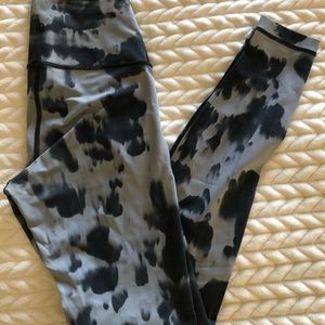 Lululemon 25” workout pants